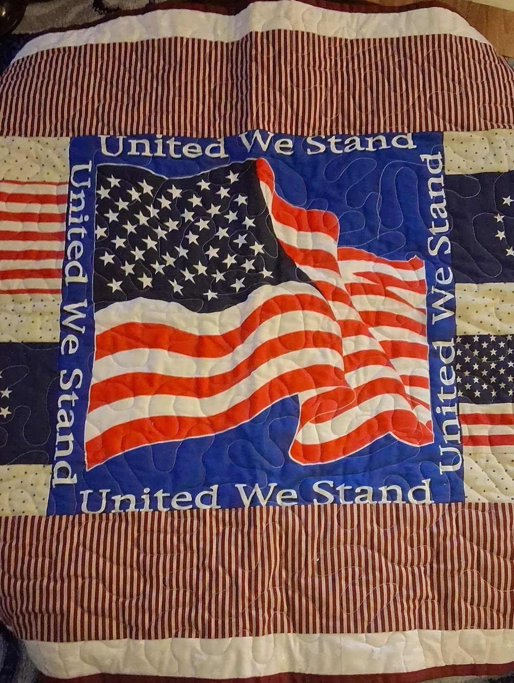 Lap Quilt - Picture 1 of 4